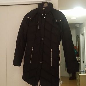 Beautiful xs Ivanka Trump belted puff jacket